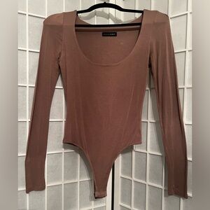 JLUXLABEL Long Sleeve Scoop Neck Brown Bodysuit
